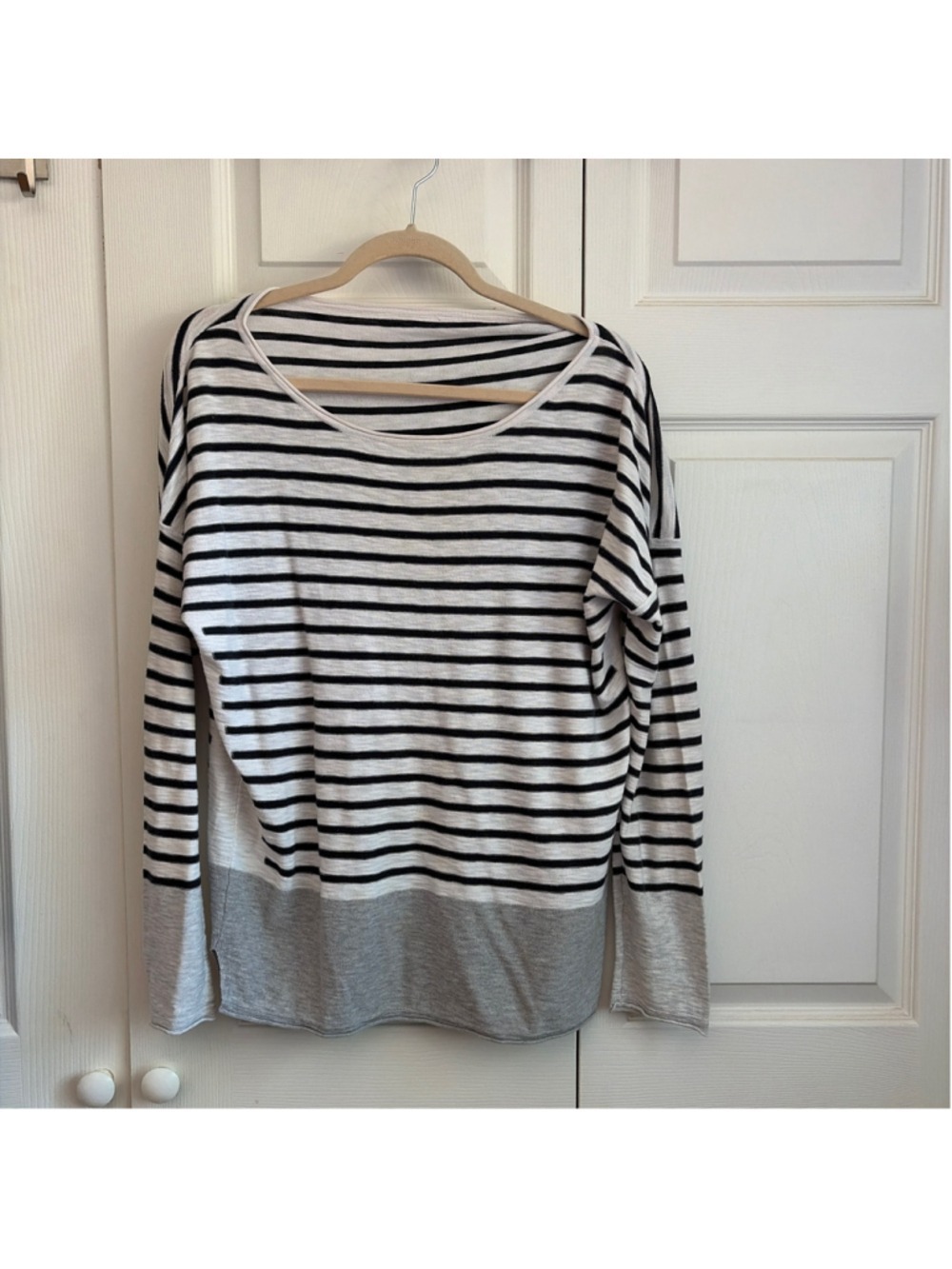 Vince Striped Long Sleeve Tee White Black Size Medium